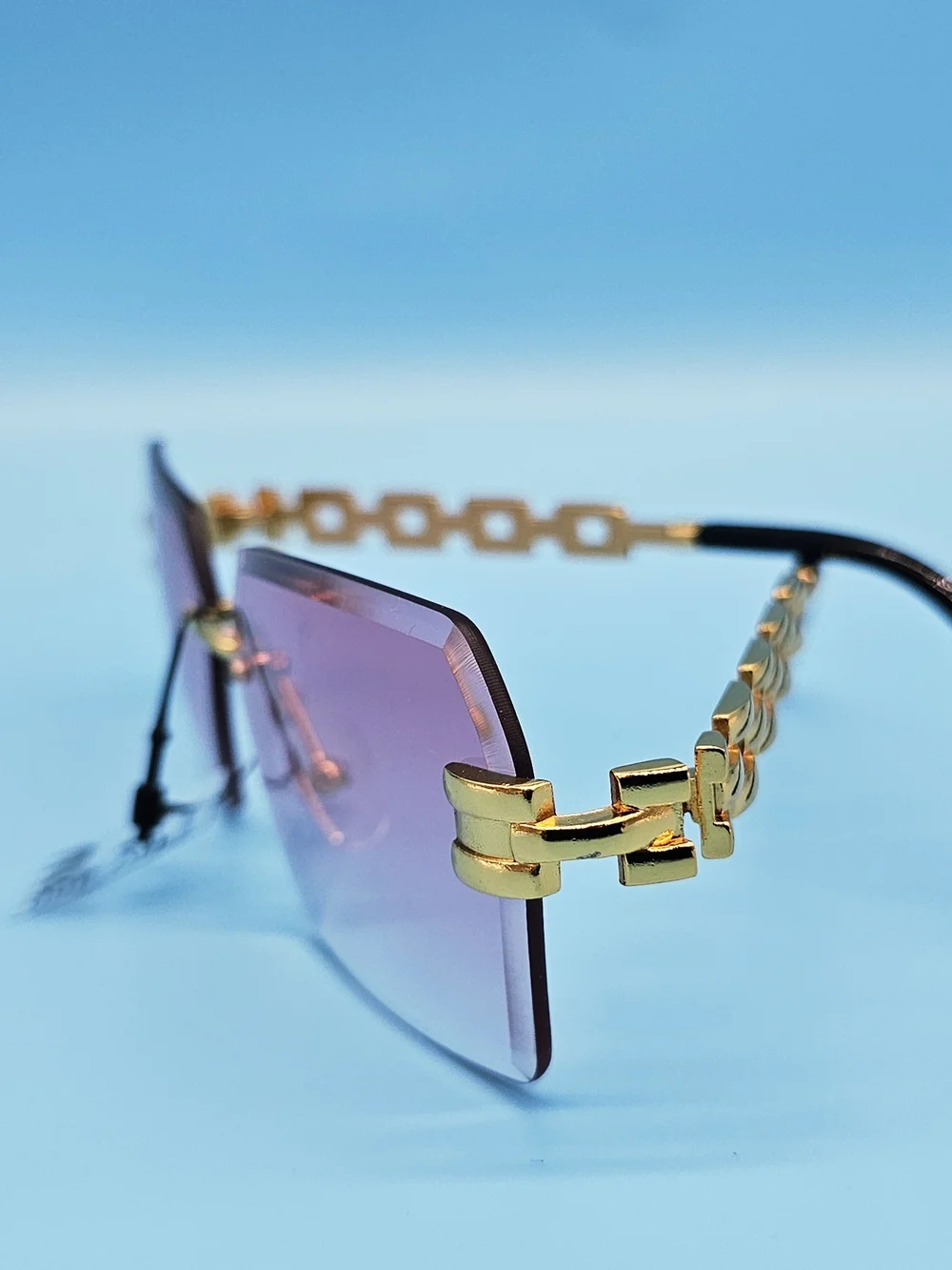N/A stylish rimless
